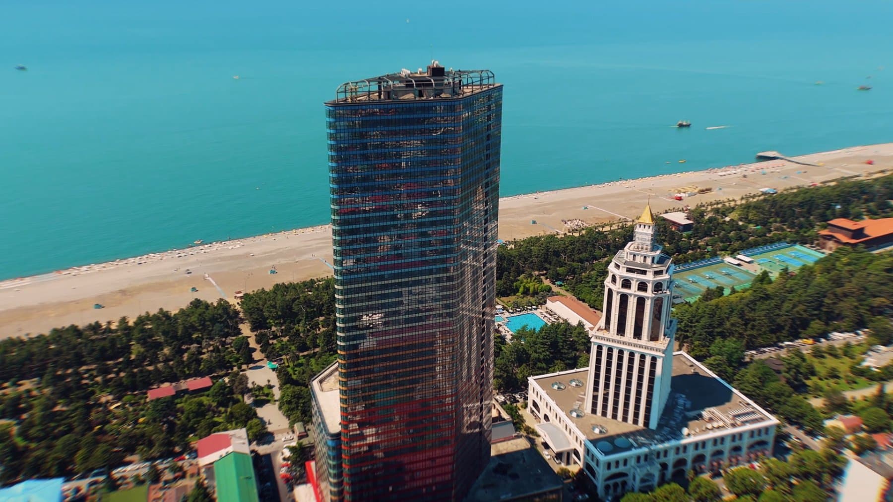 Azure Tower — фотография 1